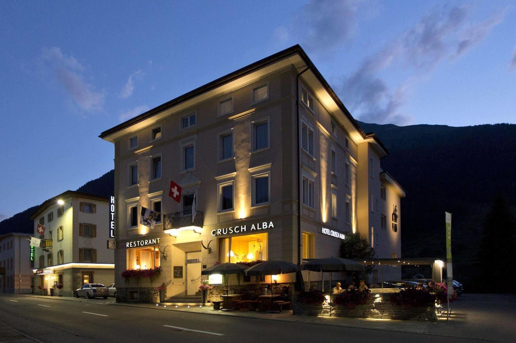 Hotel Crusch Alba Zernez Exterior foto
